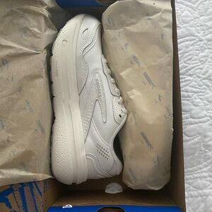 Brooks Ghost Max L Women's Shoes - white